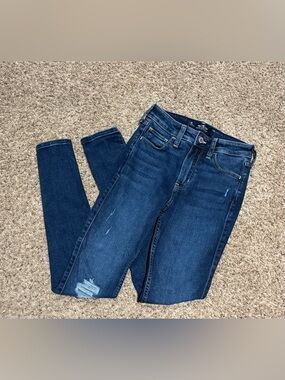 Hollister | Women's Dark Blue Distressed High Rise Super Skinny Jeans | Size 0